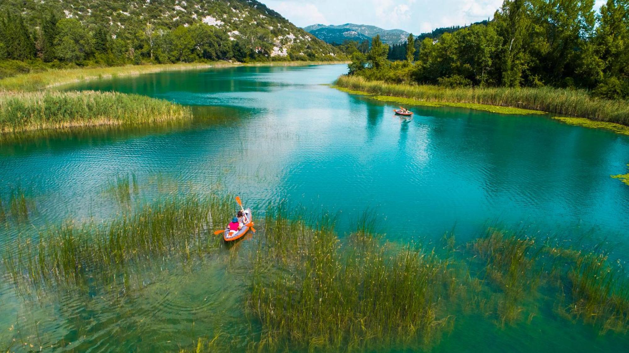 Laura * Ploce (Dubrovnik-Neretva)